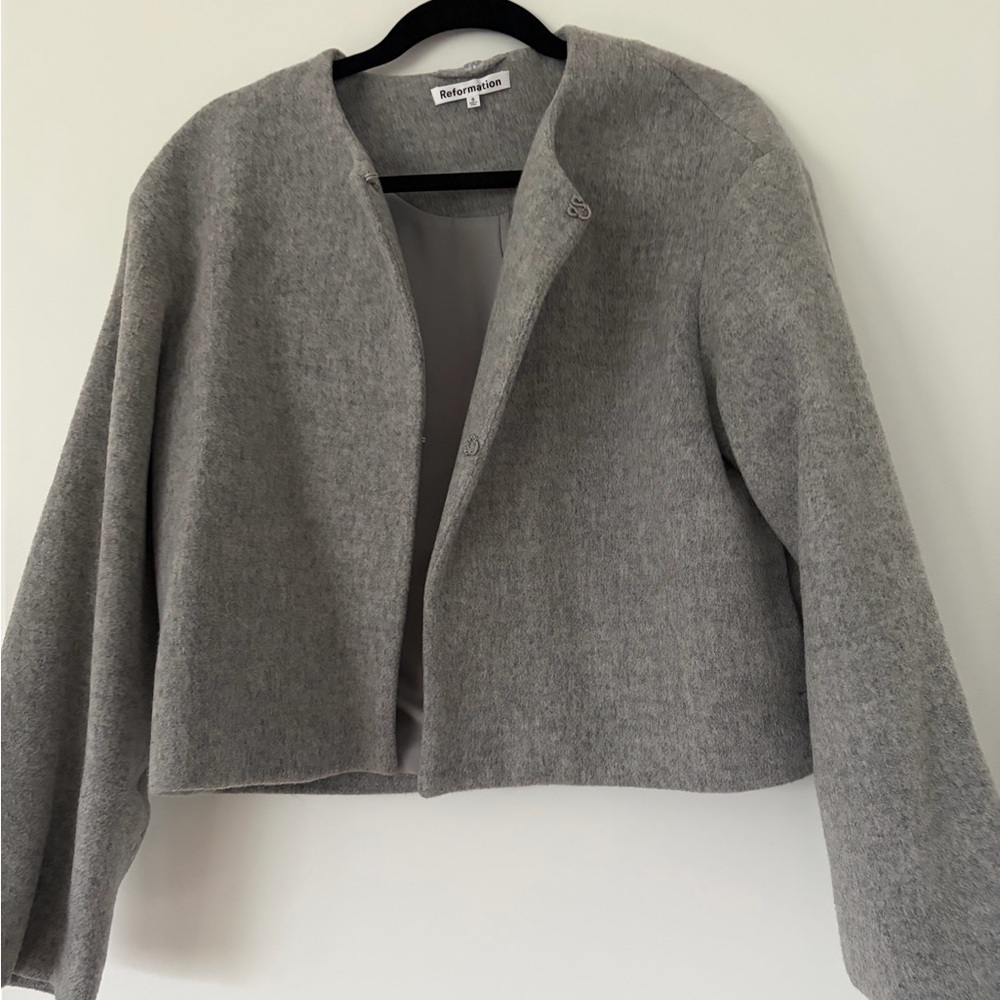Reformation wool cropped jacket wi the detachable scarf